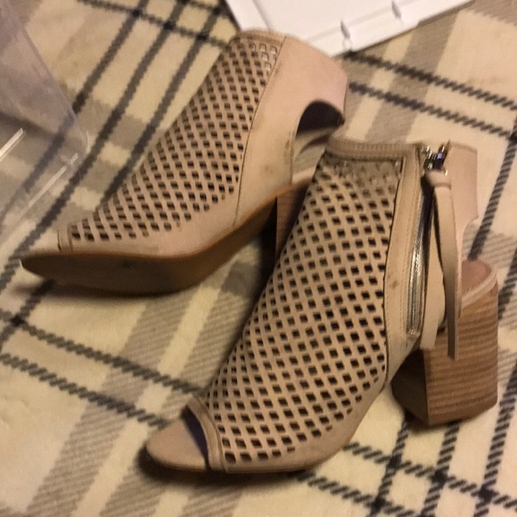 Steve Madden booties - Picture 3 of 8